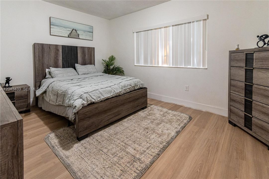For Sale: $269,000 (1 beds, 1 baths, 850 Square Feet)