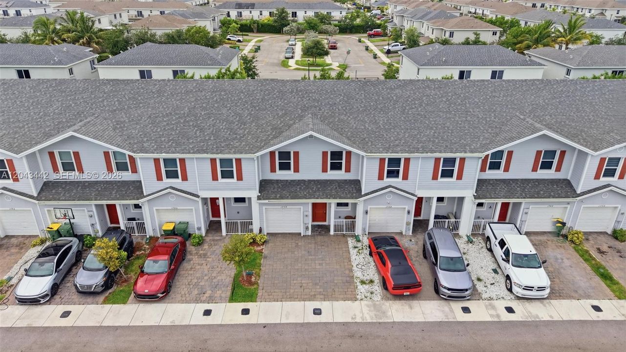 For Rent: $2,500 (3 beds, 2 baths, 1488 Square Feet)
