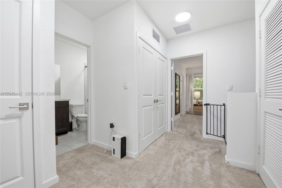 For Rent: $2,500 (3 beds, 2 baths, 1488 Square Feet)