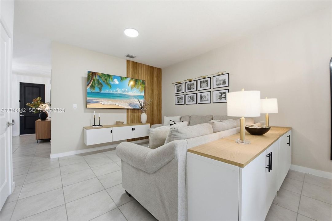For Rent: $2,500 (3 beds, 2 baths, 1488 Square Feet)