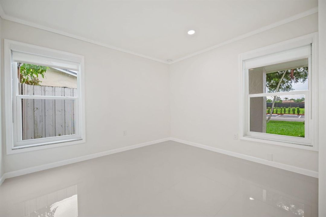 17-web-or-mls-561-sw-168th-terrace