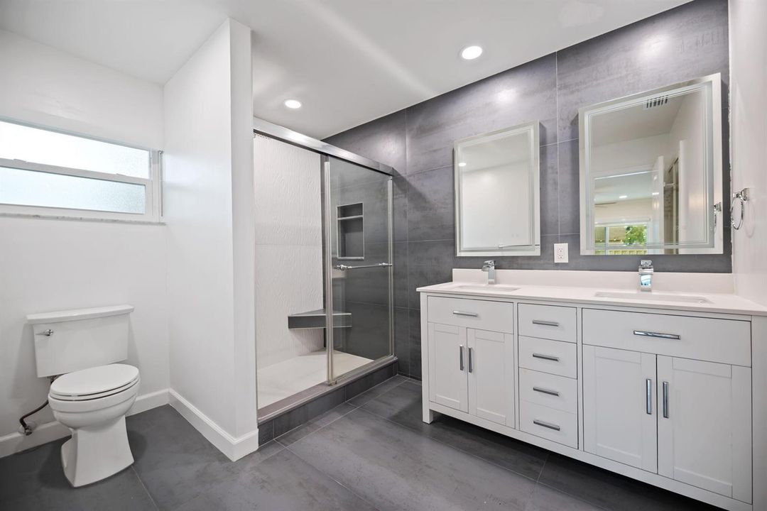 16-web-or-mls-561-sw-168th-terrace