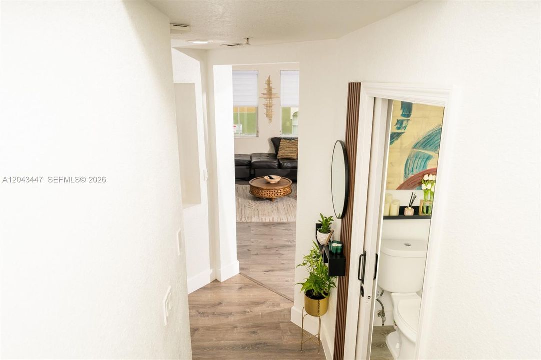 For Sale: $370,000 (2 beds, 2 baths, 1260 Square Feet)