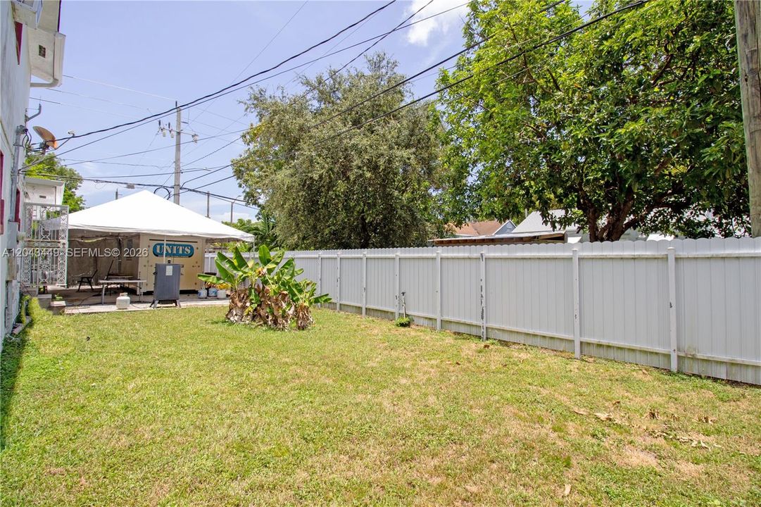 For Sale: $725,000 (4 beds, 3 baths, 2925 Square Feet)