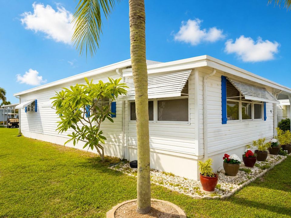 SIDE VIEW LOT 31