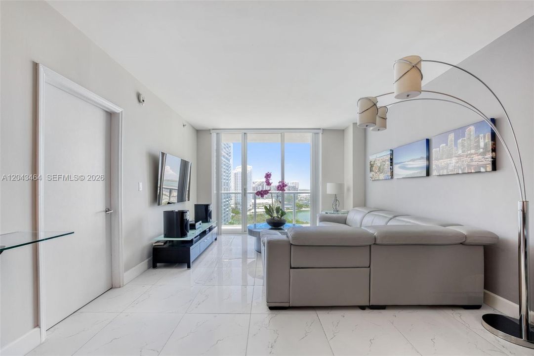 En Renta: $3,700 (1 camas, 1 baños, 806 Pies cuadrados)
