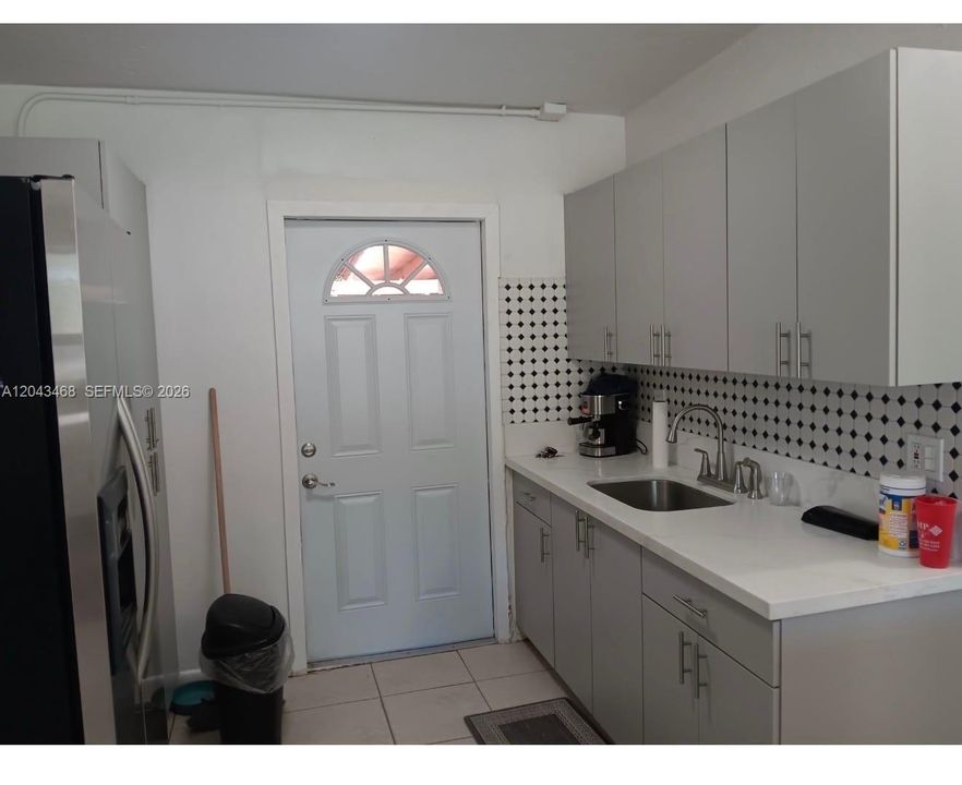 В аренду: $1,500 (2 спален, 1 ванн, 630 Квадратных фут)