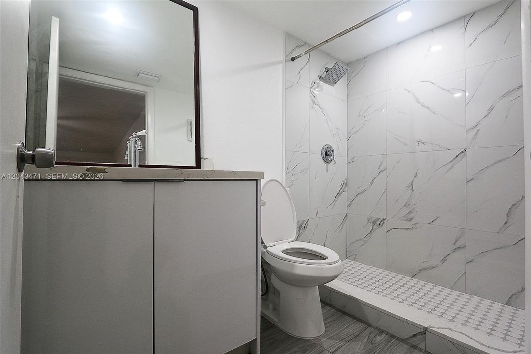 В аренду: $2,400 (2 спален, 2 ванн, 1050 Квадратных фут)