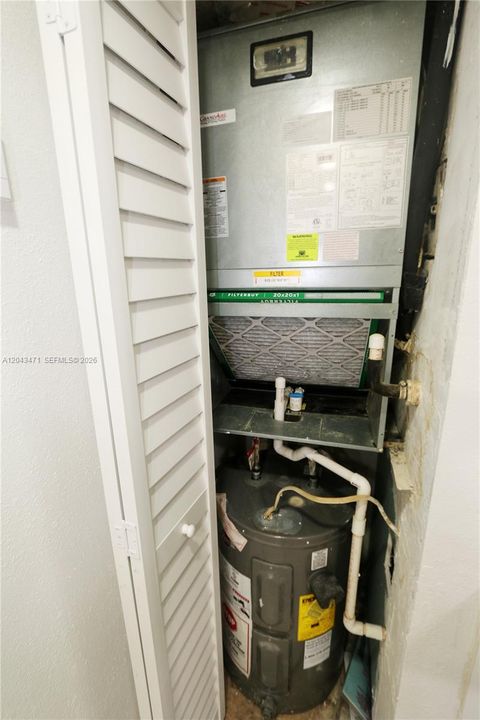 В аренду: $2,400 (2 спален, 2 ванн, 1050 Квадратных фут)