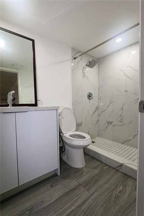 В аренду: $2,400 (2 спален, 2 ванн, 1050 Квадратных фут)