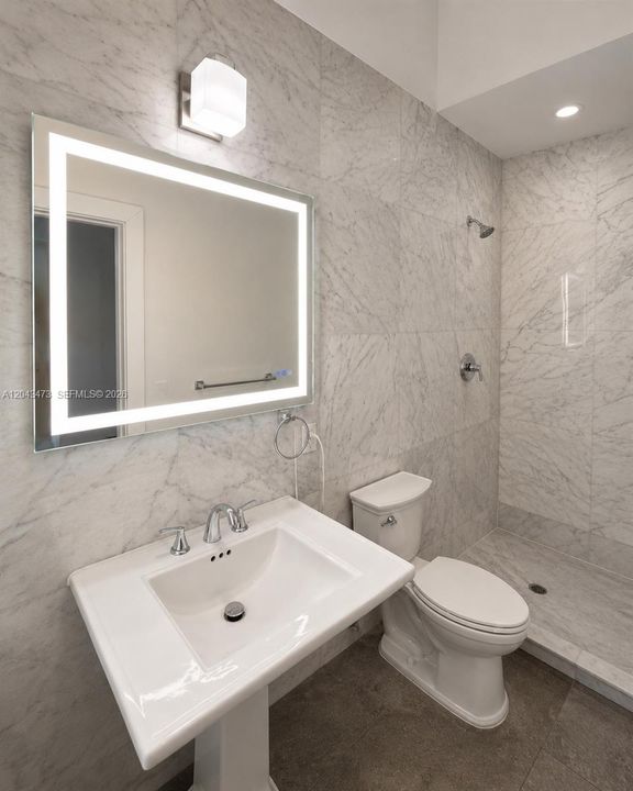 В аренду: $2,550 (2 спален, 2 ванн, 559 Квадратных фут)