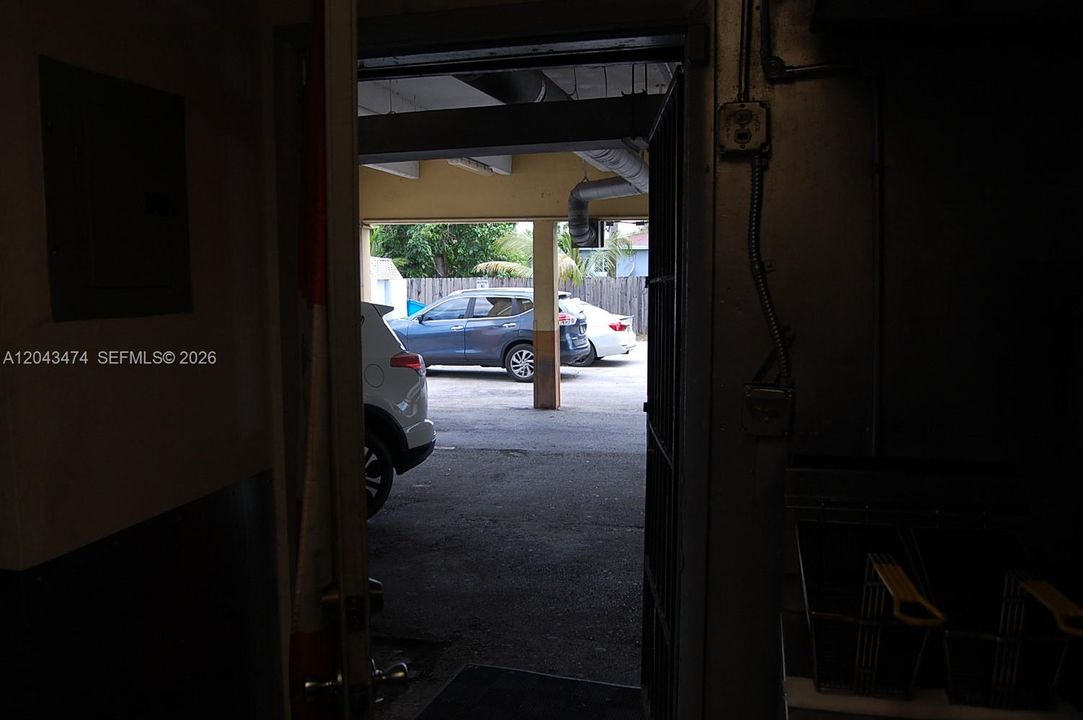 parque privado/private parking