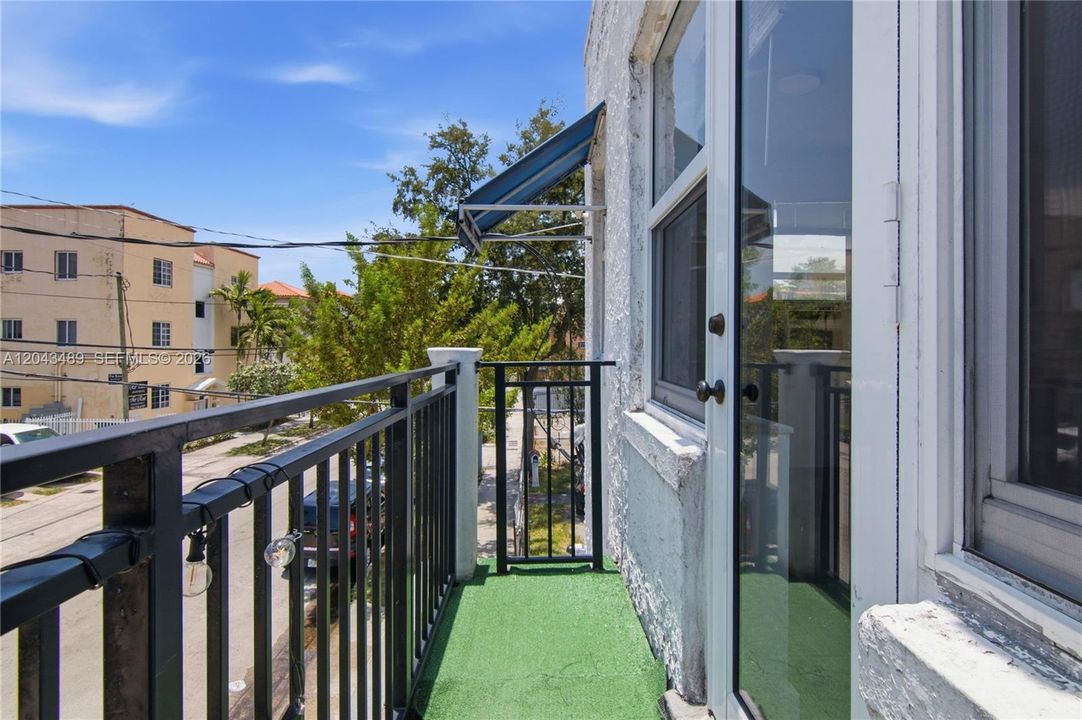 В аренду: $1,750 (1 спален, 1 ванн, 15854 Квадратных фут)