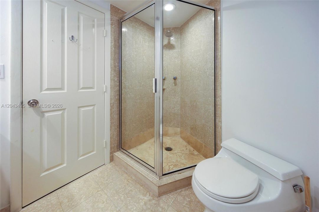 В аренду: $12,834 (2 спален, 2 ванн, 2070 Квадратных фут)