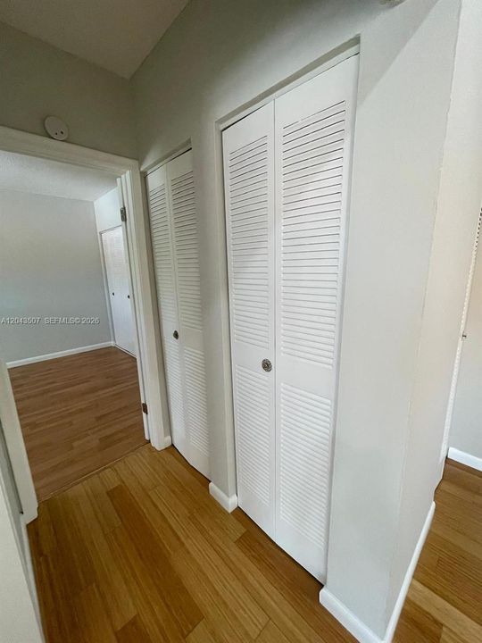 В аренду: $2,100 (2 спален, 1 ванн, 916 Квадратных фут)