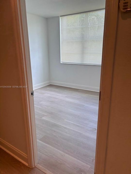 В аренду: $1,700 (2 спален, 1 ванн, 826 Квадратных фут)