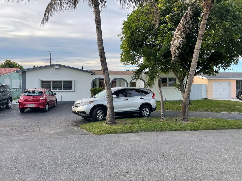 For Rent: $1,200 (0 beds, 1 baths, 0 Square Feet)