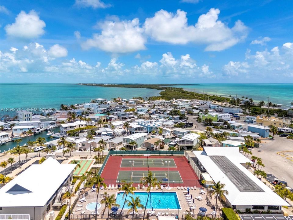 На продажу: $550,000 (0.05 acres)