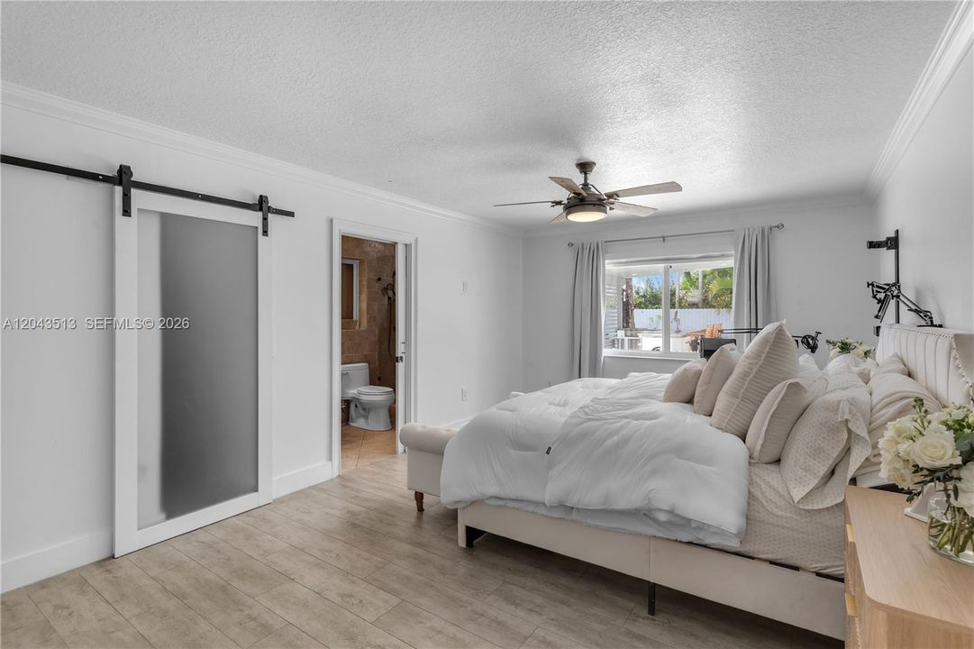 For Sale: $949,900 (3 beds, 2 baths, 2111 Square Feet)