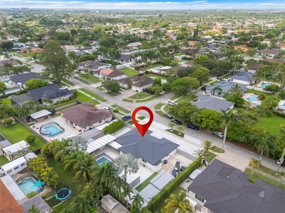 For Sale: $949,900 (3 beds, 2 baths, 2111 Square Feet)