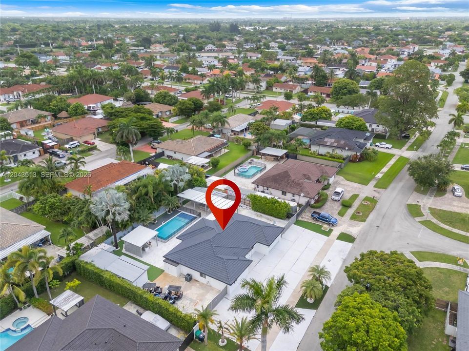 For Sale: $949,900 (3 beds, 2 baths, 2111 Square Feet)
