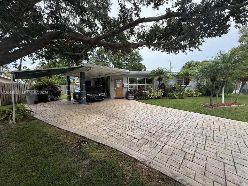 For Sale: $520,000 (3 beds, 1 baths, 1065 Square Feet)