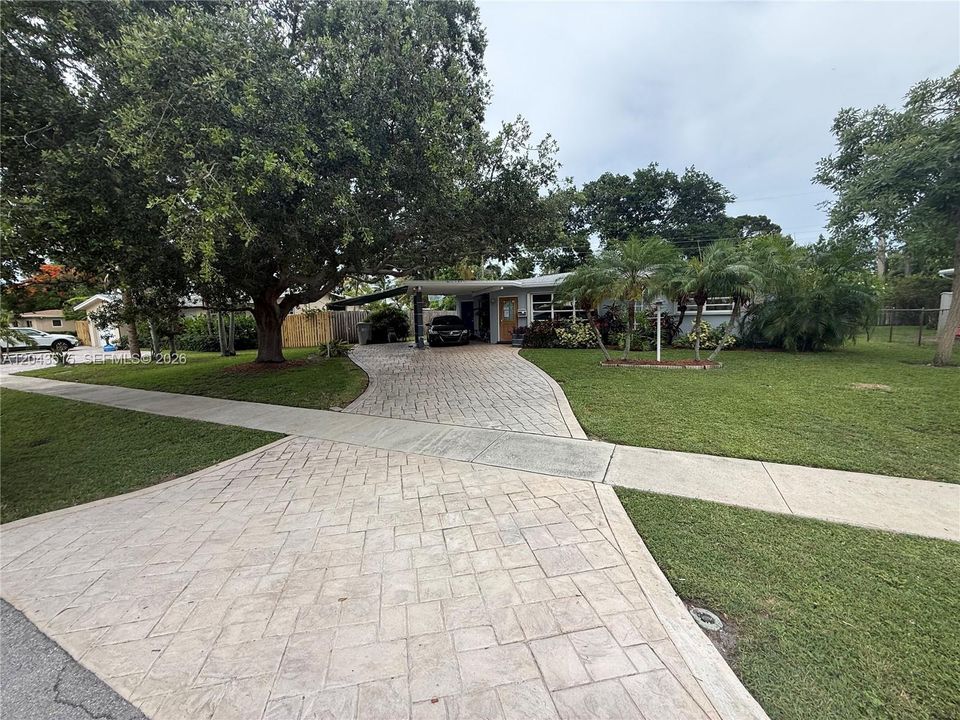 For Sale: $520,000 (3 beds, 1 baths, 1065 Square Feet)