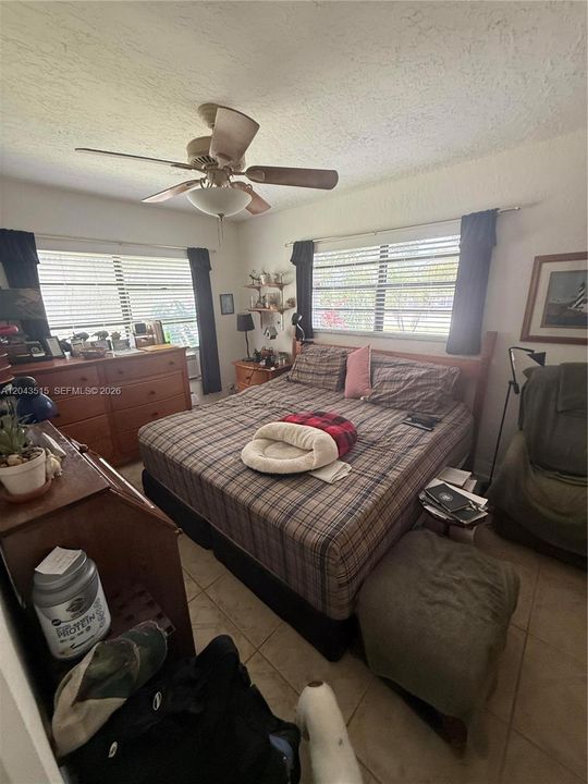 For Sale: $520,000 (3 beds, 1 baths, 1065 Square Feet)