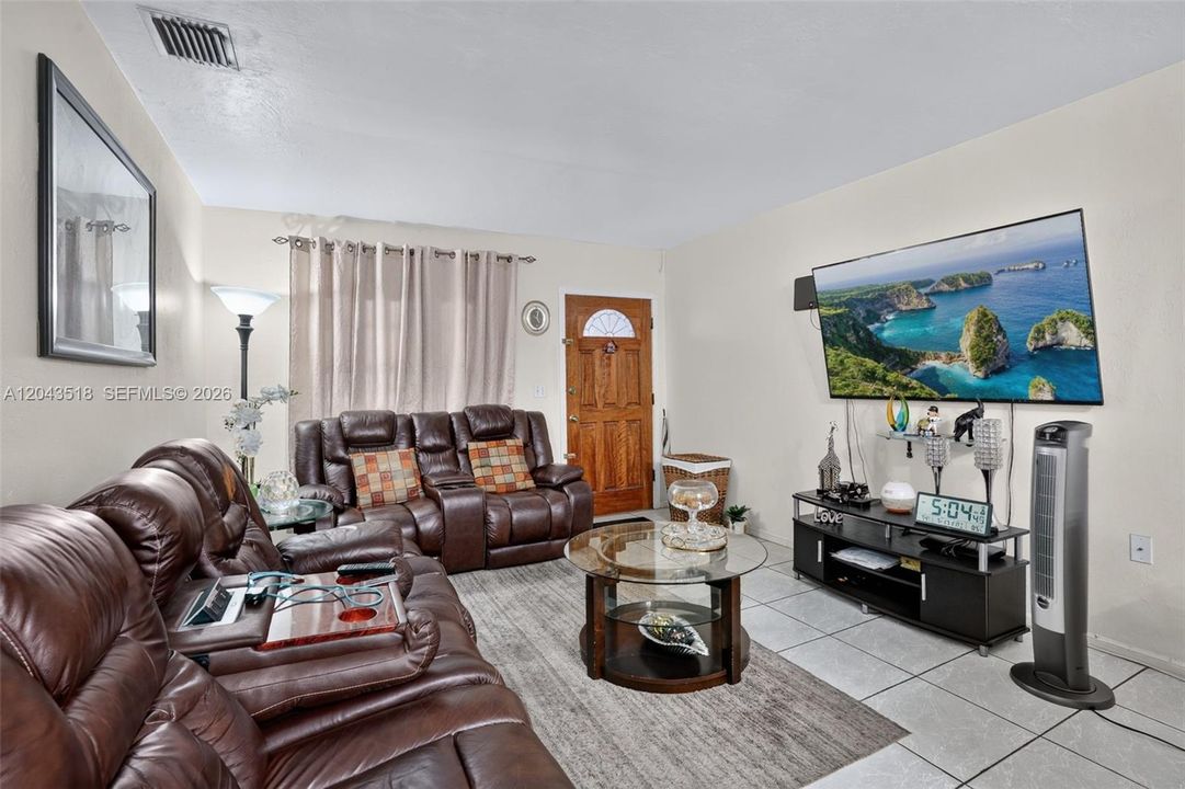 En Venta: $839,900 (0 camas, 0 baños, 2024 Pies cuadrados)