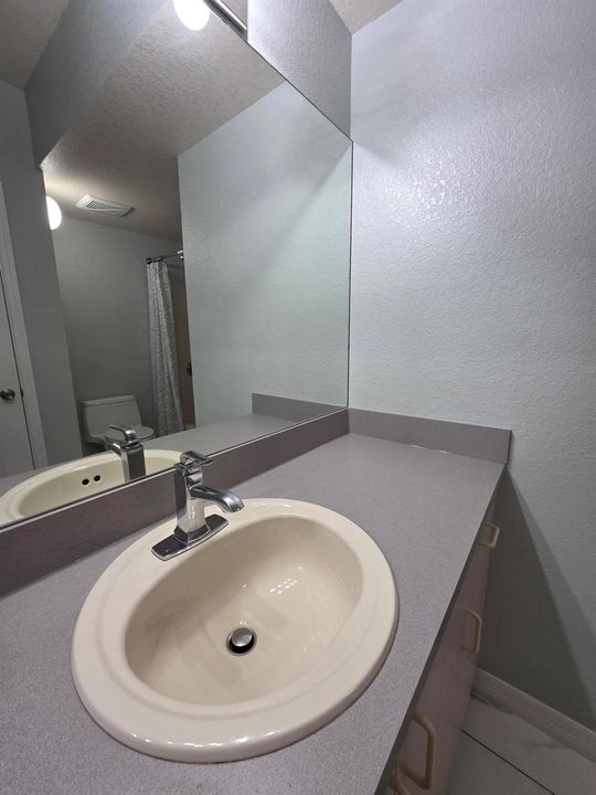 21_south_bath_vanity__20260702_152603