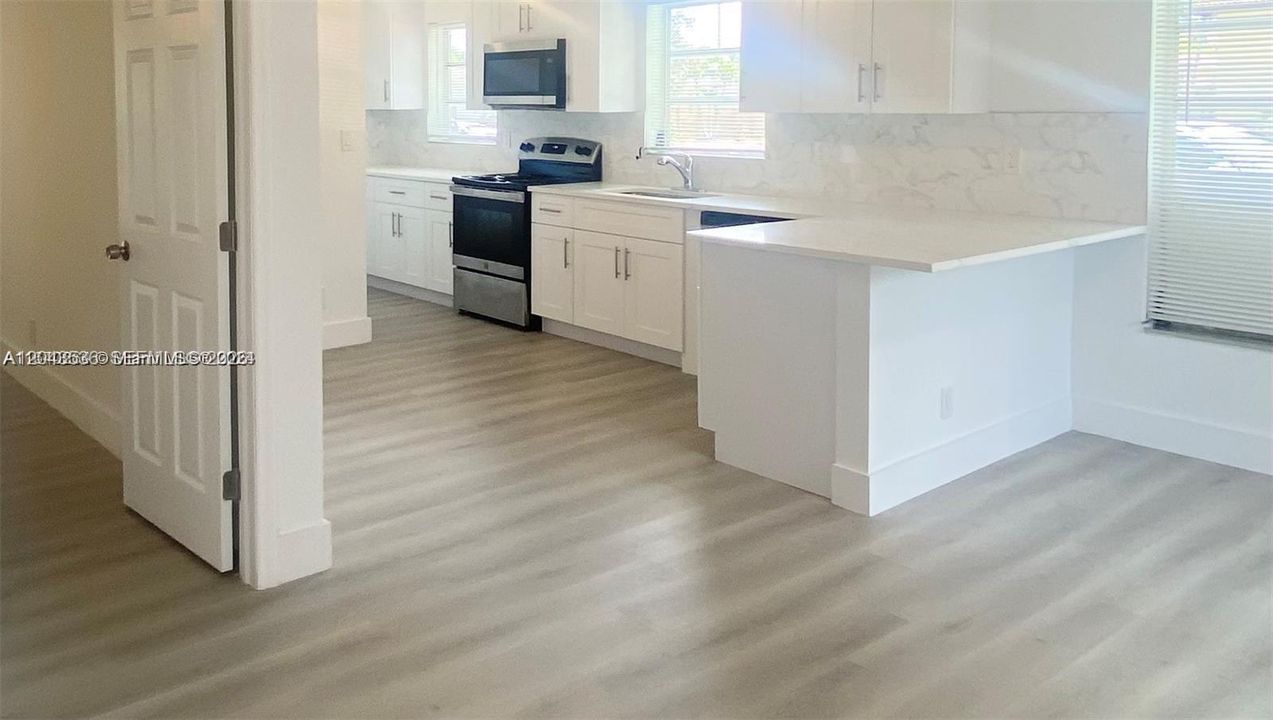 For Sale: $799,999 (0 beds, 0 baths, 1902 Square Feet)