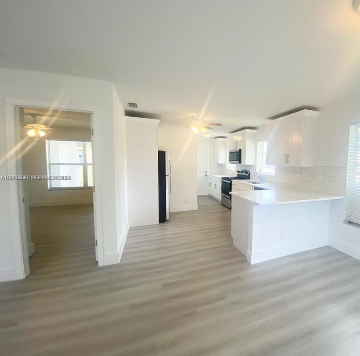 For Sale: $799,999 (0 beds, 0 baths, 1902 Square Feet)