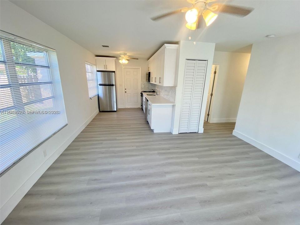 For Sale: $799,999 (0 beds, 0 baths, 1902 Square Feet)