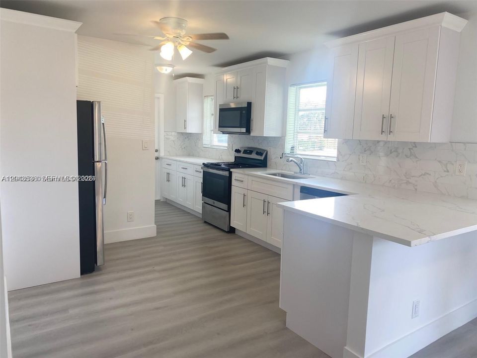 For Sale: $799,999 (0 beds, 0 baths, 1902 Square Feet)