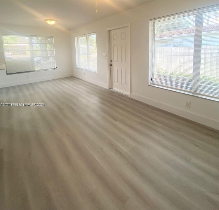 For Sale: $799,999 (0 beds, 0 baths, 1902 Square Feet)