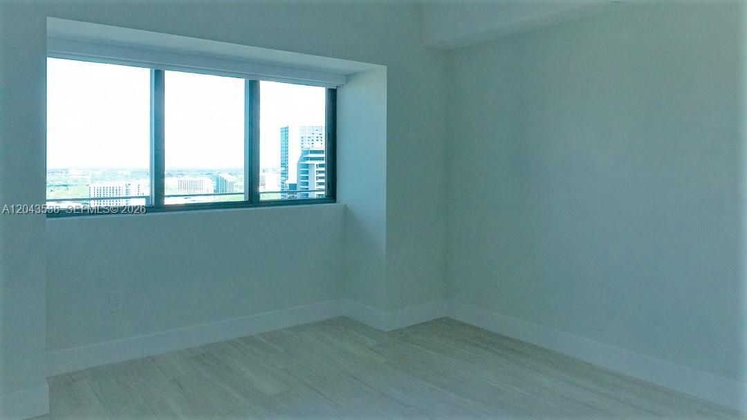 For Rent: $5,500 (2 beds, 3 baths, 1175 Square Feet)