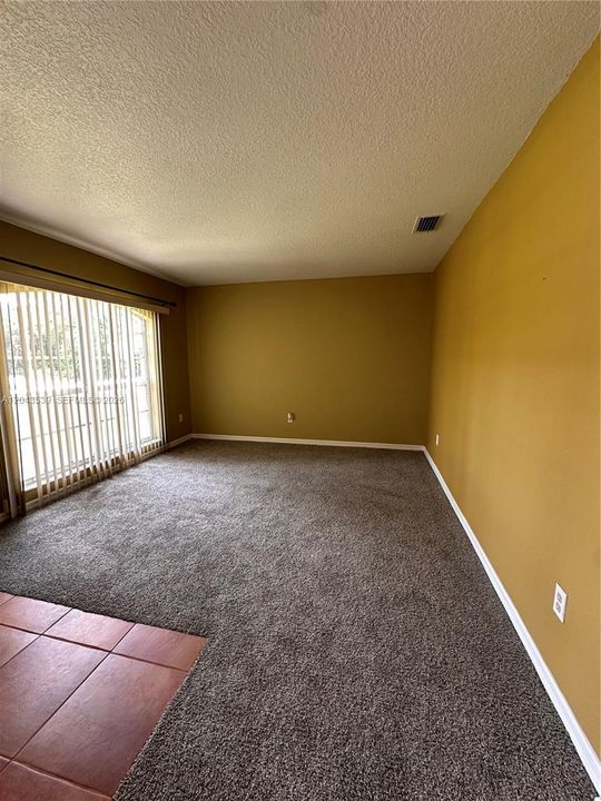 Active With Contract: $265,000 (3 beds, 2 baths, 1810 Square Feet)