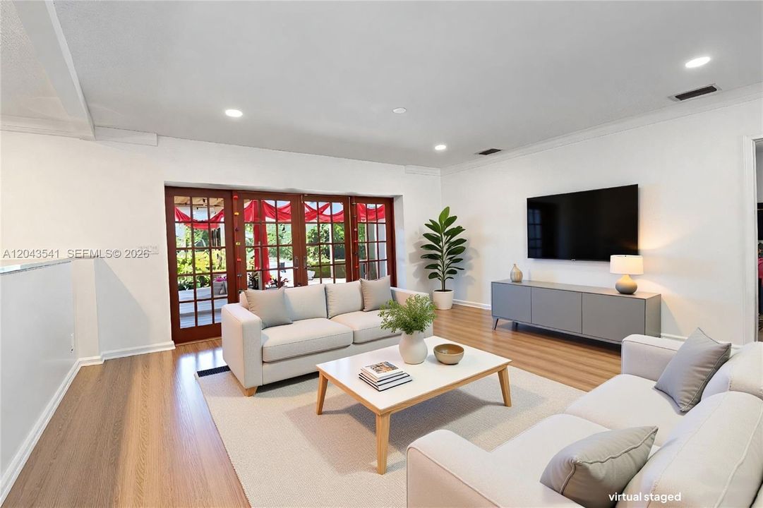 En Venta: $875,000 (3 camas, 2 baños, 2141 Pies cuadrados)