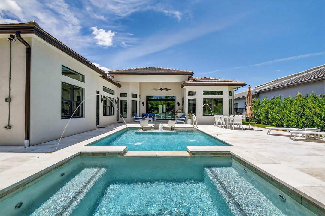 Backyard Private Heaven!