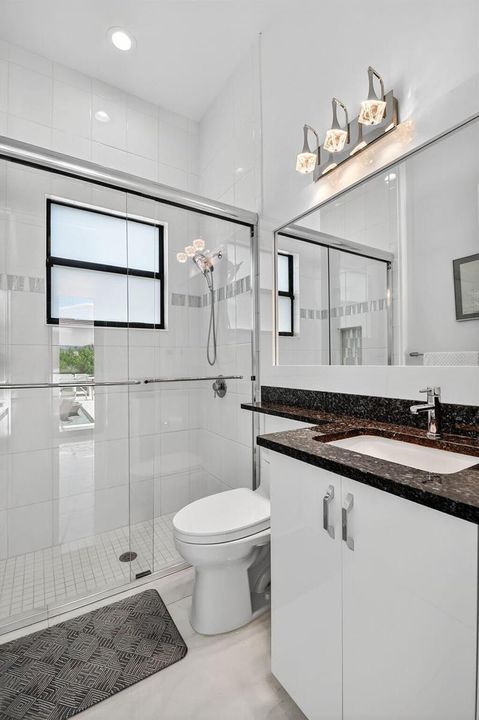 4th Cabana Bathroom