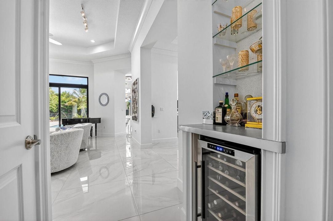 Mini Bar