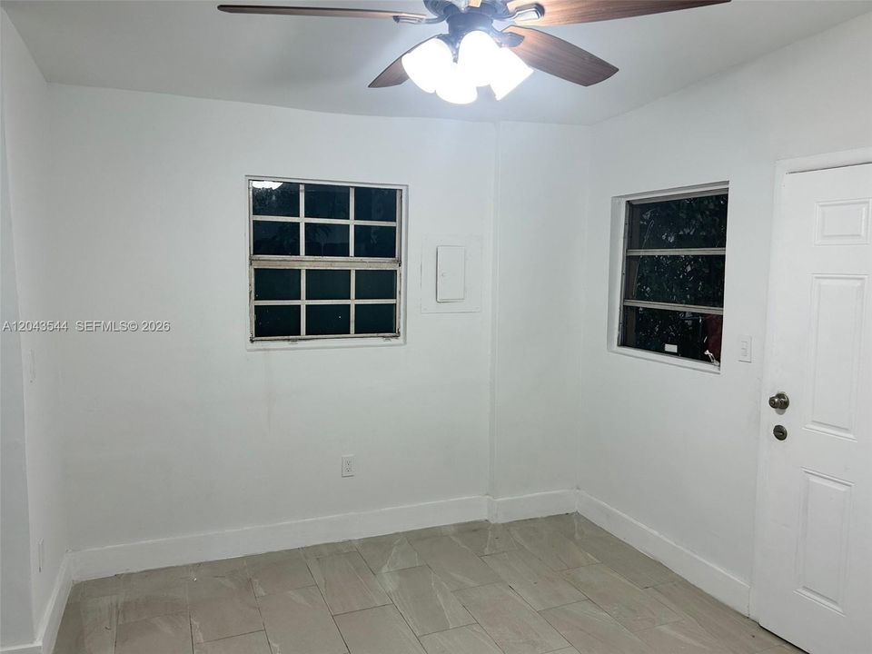 En Renta: $1,900 (2 camas, 1 baños, 1784 Pies cuadrados)
