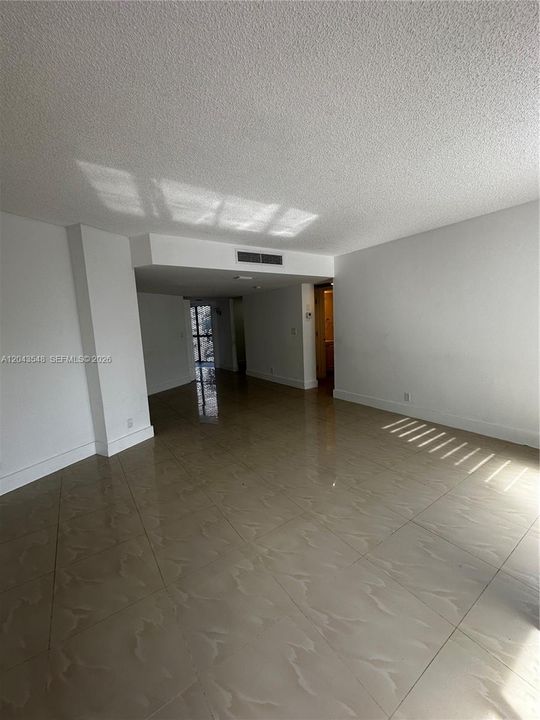 En Renta: $2,100 (2 camas, 2 baños, 1081 Pies cuadrados)