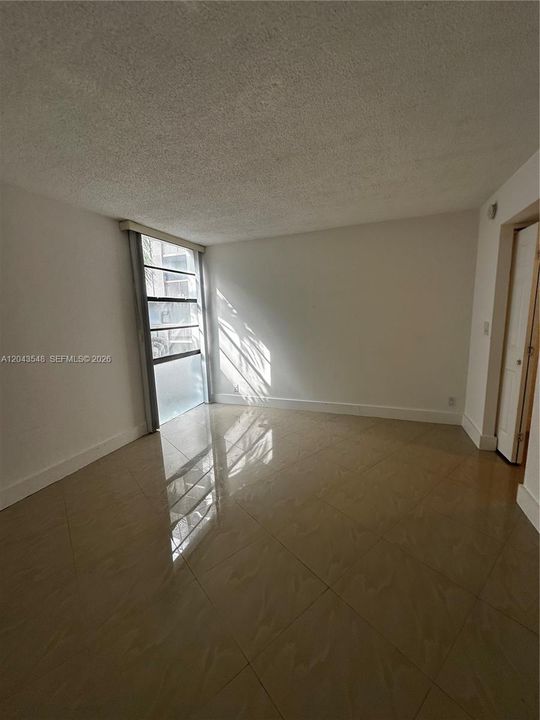 En Renta: $2,100 (2 camas, 2 baños, 1081 Pies cuadrados)