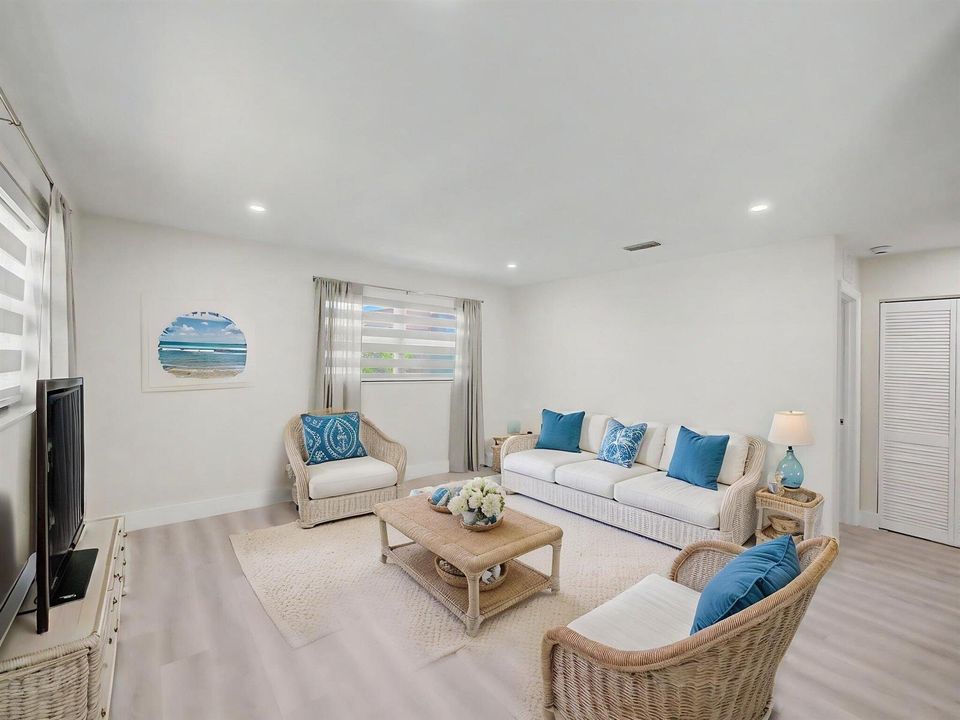 20-web-or-mls-002 virtually staged