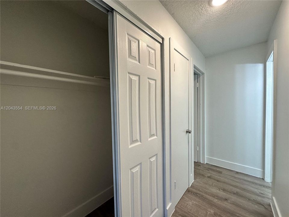 В аренду: $1,695 (1 спален, 1 ванн, 700 Квадратных фут)