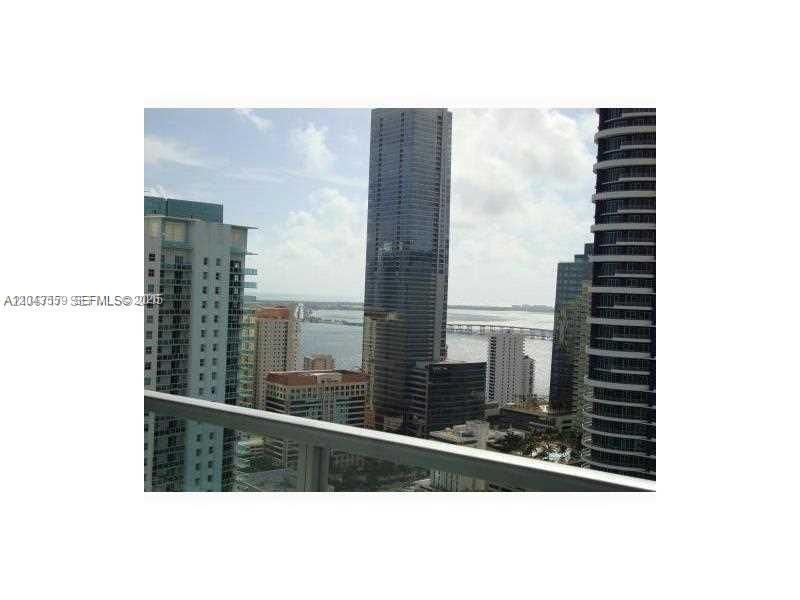 For Rent: $3,100 (1 beds, 1 baths, 693 Square Feet)