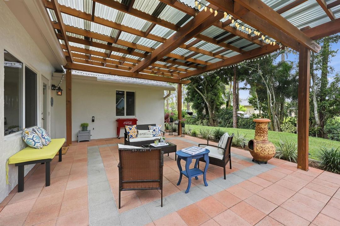COVERED PERGOLA
