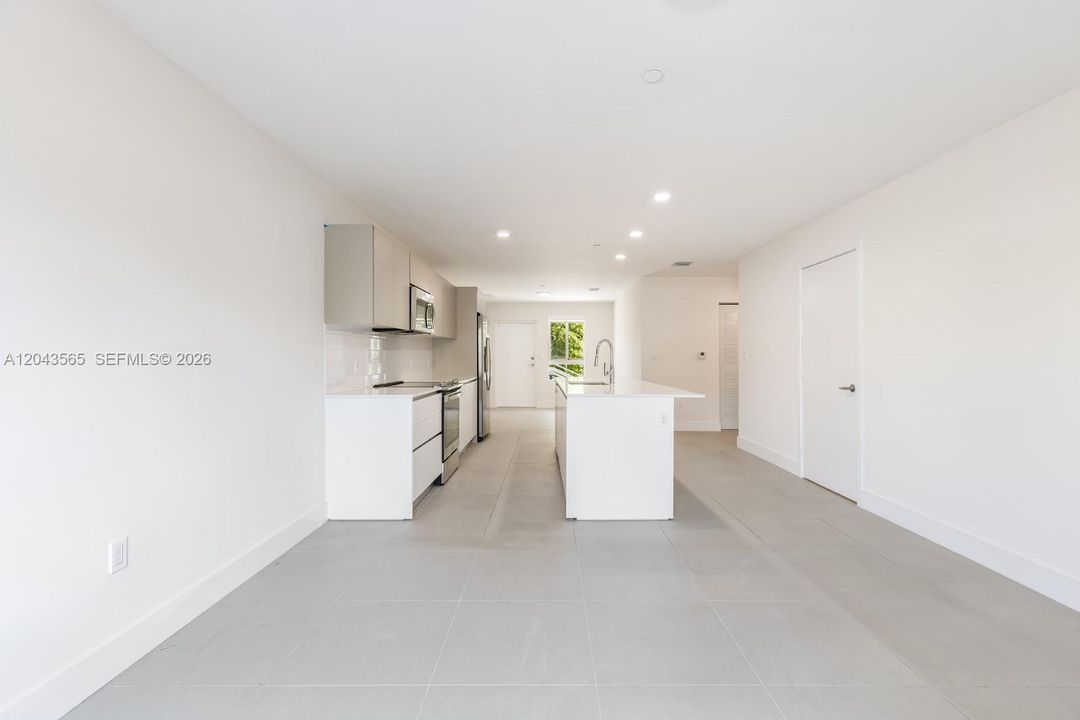 En Venta: $495,000 (3 camas, 2 baños, 1309 Pies cuadrados)