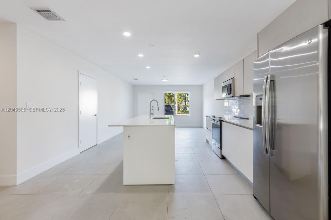 En Venta: $495,000 (3 camas, 2 baños, 1309 Pies cuadrados)